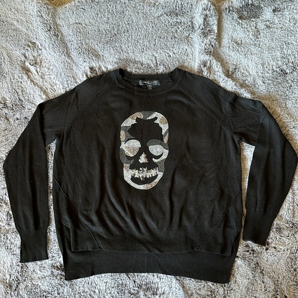 Romeo and Juliet Couture Black Metallic Skull Lightweight Sweater size S - Picture 3 of 9